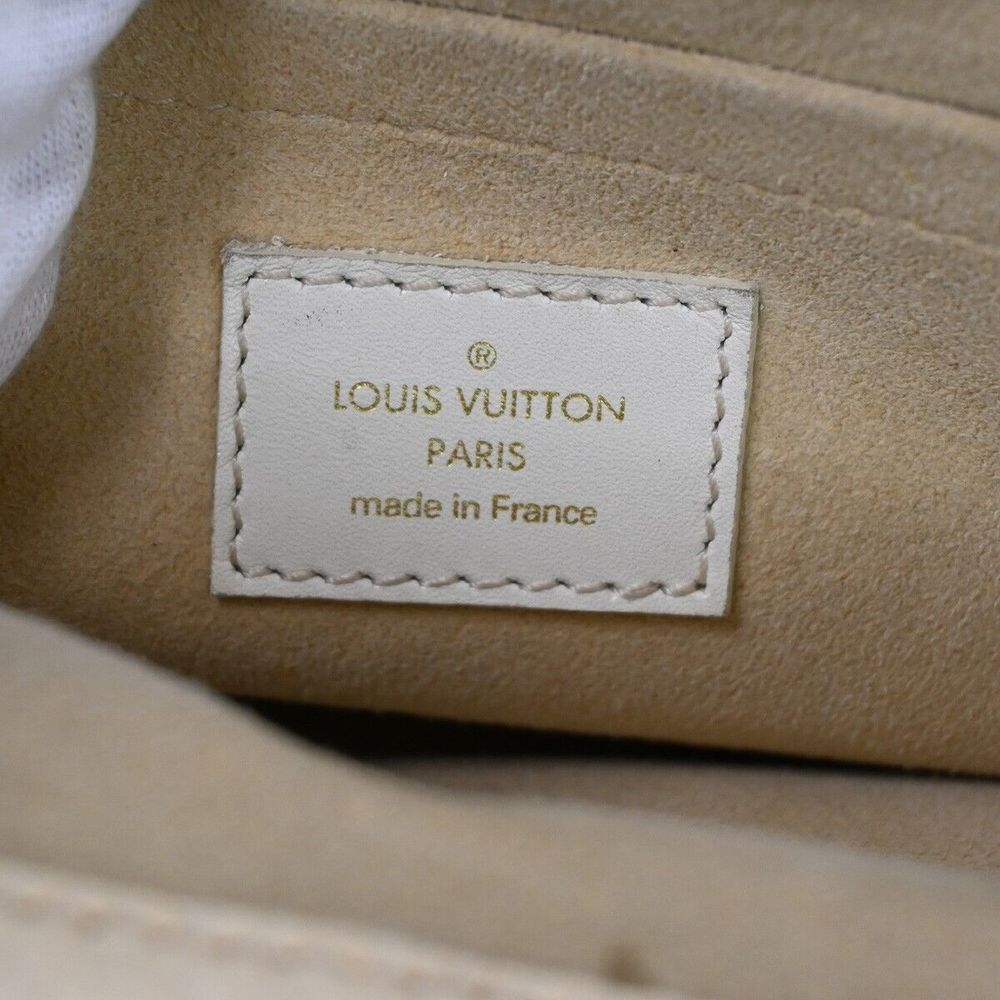 LOUIS VUITTON Trapeze Handbag - Picture 7 of 15